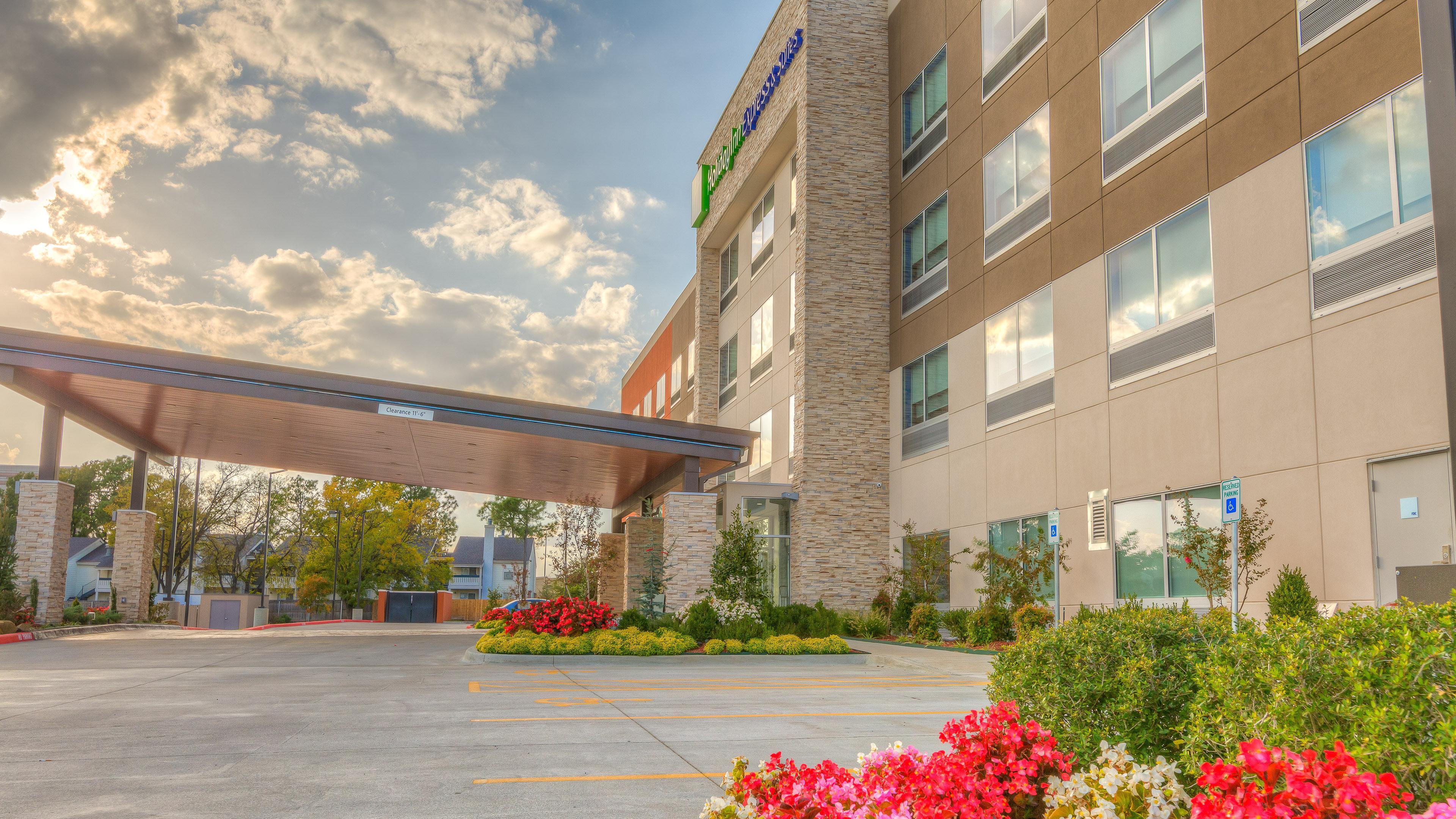 Holiday Inn Express & Suites Tulsa Midtown By Ihg Εξωτερικό φωτογραφία